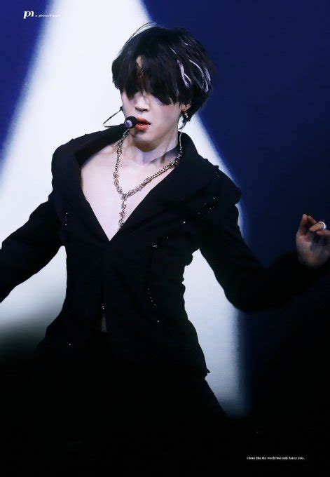 jimin fake love dior outfit concert|Fans go crazy over BTS’ Jungkook and Jimin’s unbuttoned outfit .